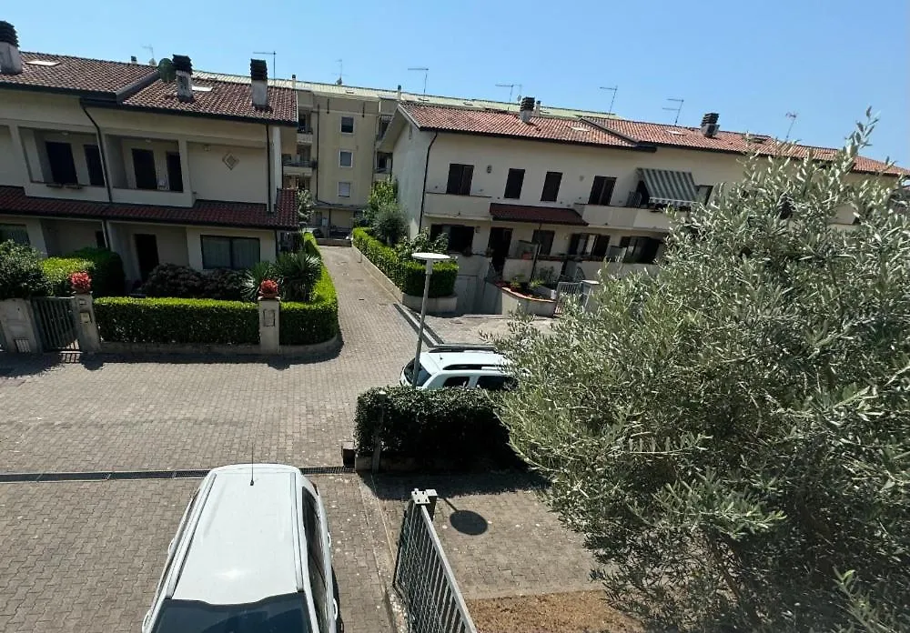 La Casa Di Mihaela Lägenhet Cinquale 0*,  Italien